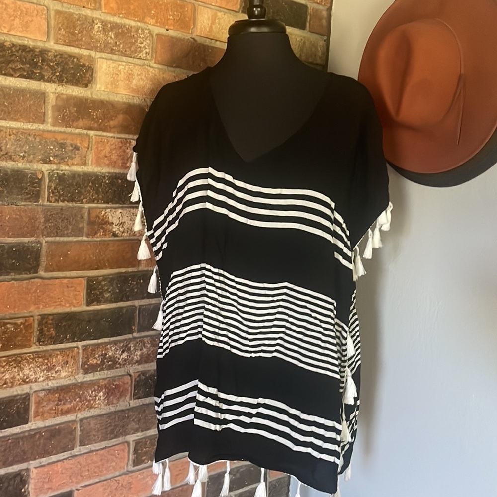 C.T. Beach Black and White Swim‎ CoverUp